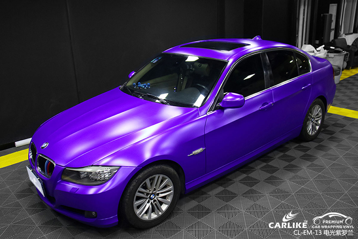 卡莱克电光系列之电光紫罗兰改色贴车效果图