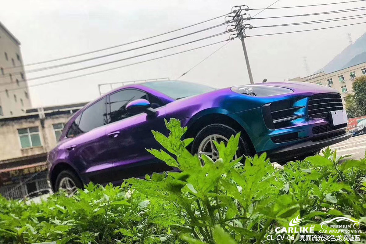 聊城保时捷Macan汽车贴膜亮面流光变色龙紫魅蓝车身改色效果图